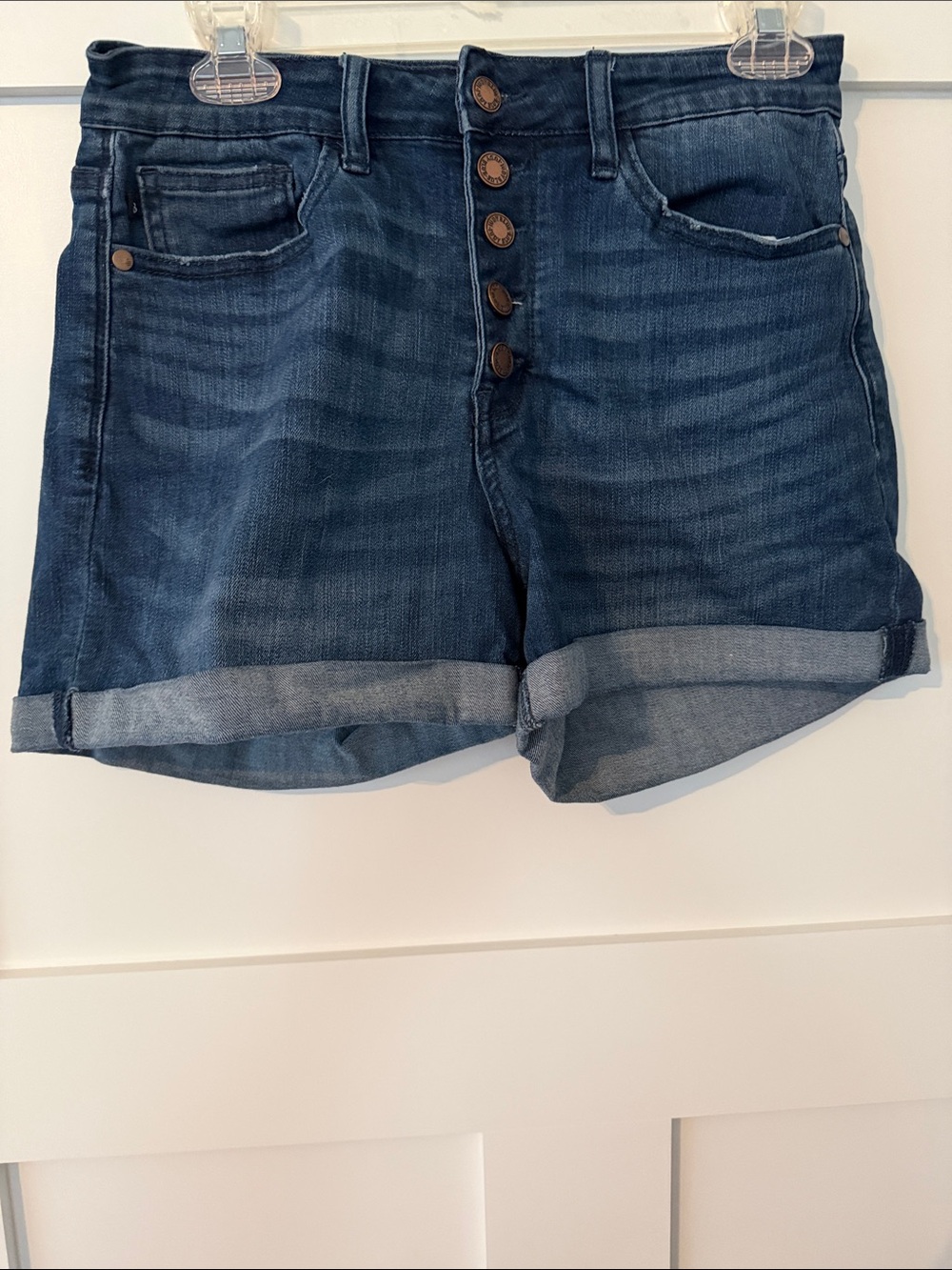 Judy Blue cuffed denim shorts size 29
